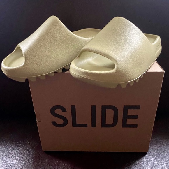 Yeezy Other - New in Box Yeezy Slides